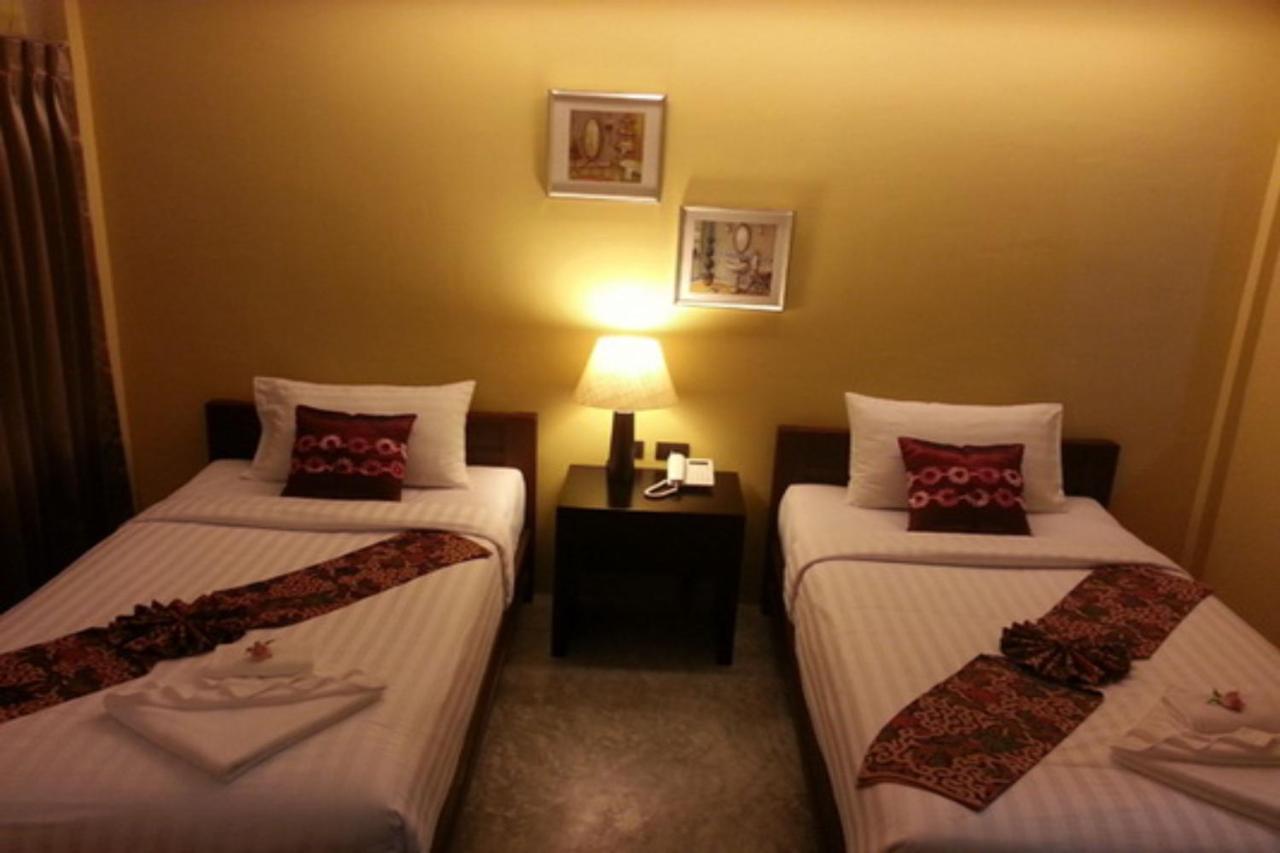 Baan Phuanda Phuket Hotel Ngoại thất bức ảnh